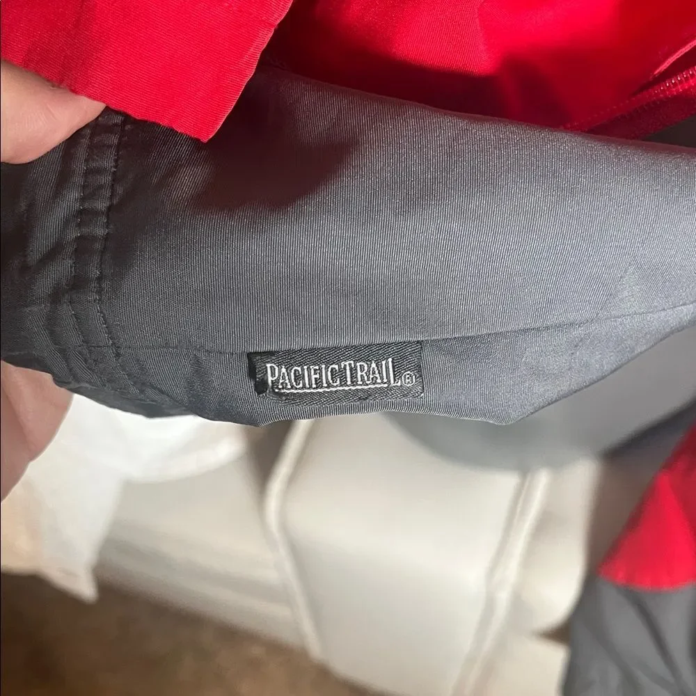Pacific Trail Men’s Red & Gray Ski Jacket Size Medium